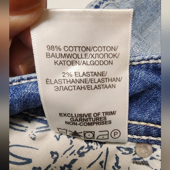 CAPRI, Silver Jeans Co, SUKI jeans size 30x22.5 - Picture 6 of 8